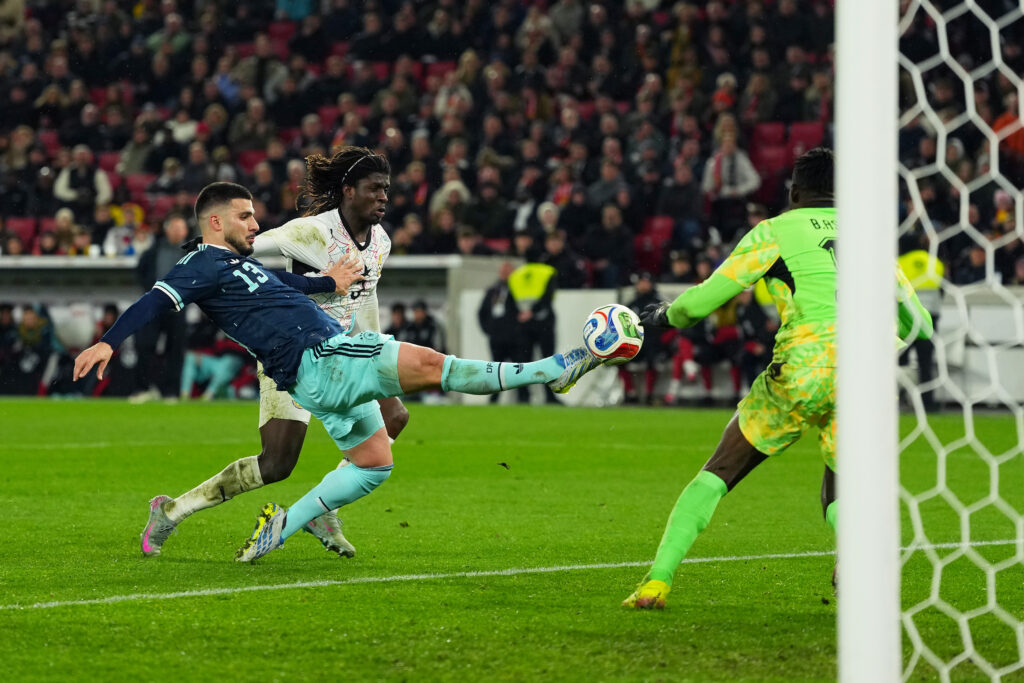 Nagelsmann kritisiert den körperlichen Zustand Undavs, in dem er ihm nicht zutraut, diesen technisch anspruchsvollen Siegtreffer auch mit mehr Minuten in den Beinen erzielen zu können.